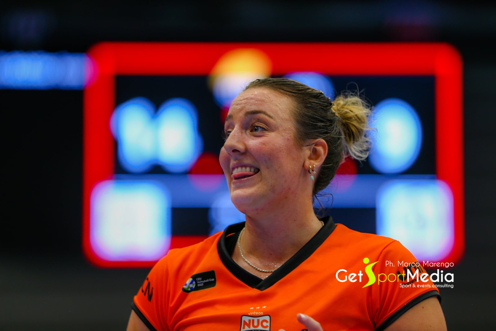 Volleyball · AEYJ7136